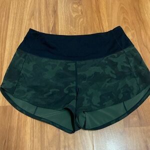 ❤️ Lululemon Speed Up High-Rise Lined Short 2.5” Green Black Camo Size 6